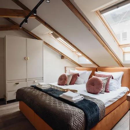 아파트 Cu - Loftaffair Collection 크라쿠프